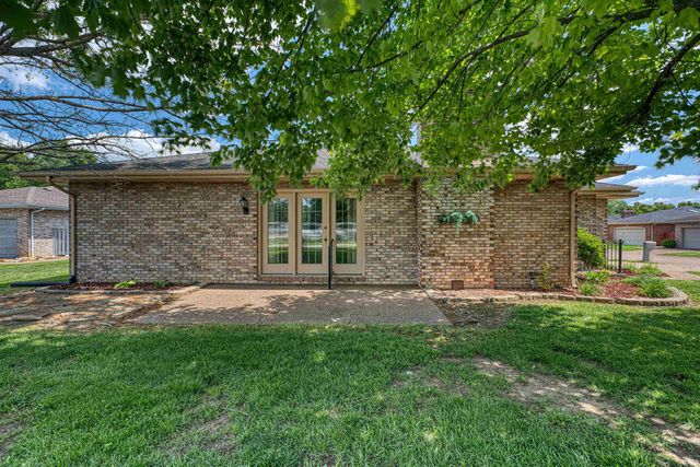 3802 Maxwell Court, Evansville, IN 47715