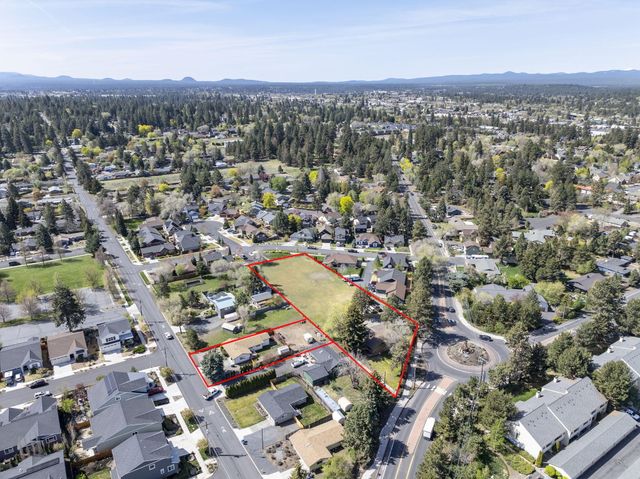 2667 NE Jones Road, Bend, OR 97701