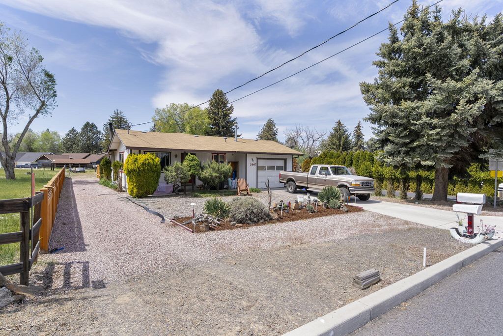 2667 NE Jones Road, Bend, OR 97701