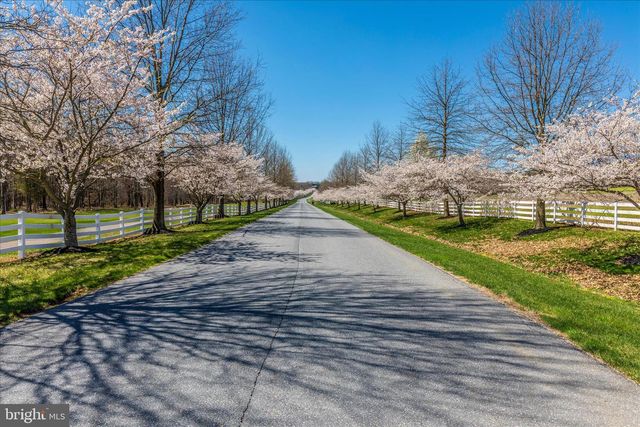 3410 TUCKAWAY DR, Mount Airy, MD 21771