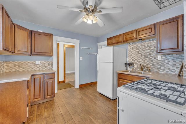 2176 Trowbridge Street, Hamtramck, MI 48212