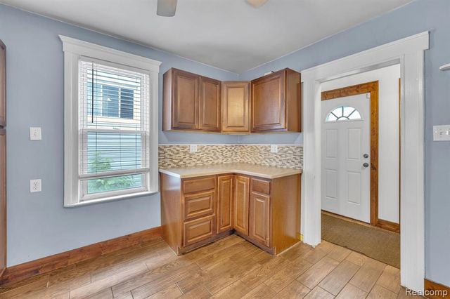 2176 Trowbridge Street, Hamtramck, MI 48212