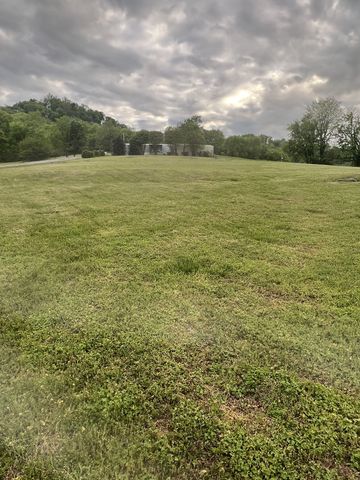 23 Preston Ln, Elmwood, TN 38560