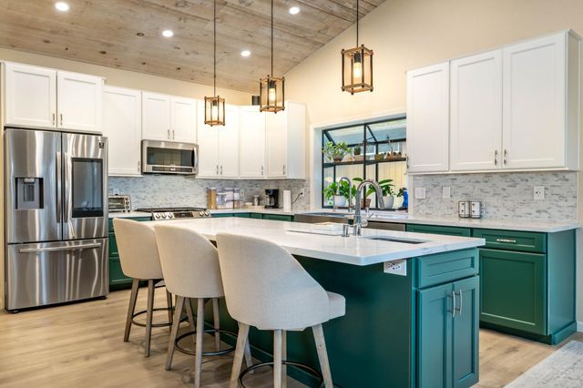 17678 Minnow Way, Penn Valley, CA 95946