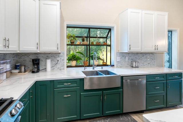 17678 Minnow Way, Penn Valley, CA 95946