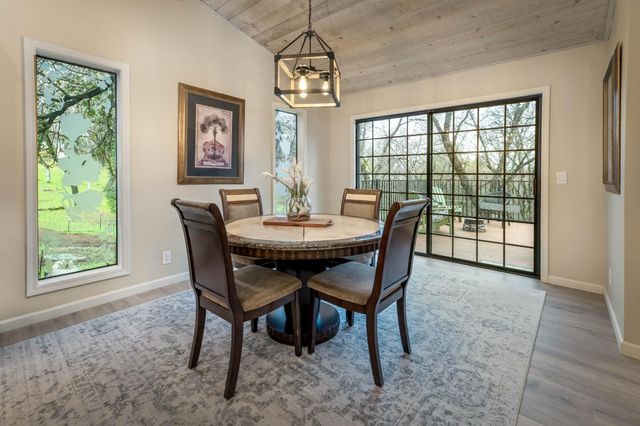 17678 Minnow Way, Penn Valley, CA 95946