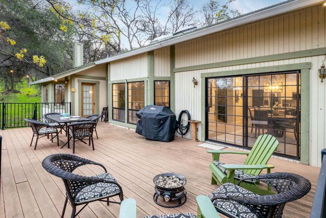 17678 Minnow Way, Penn Valley, CA 95946