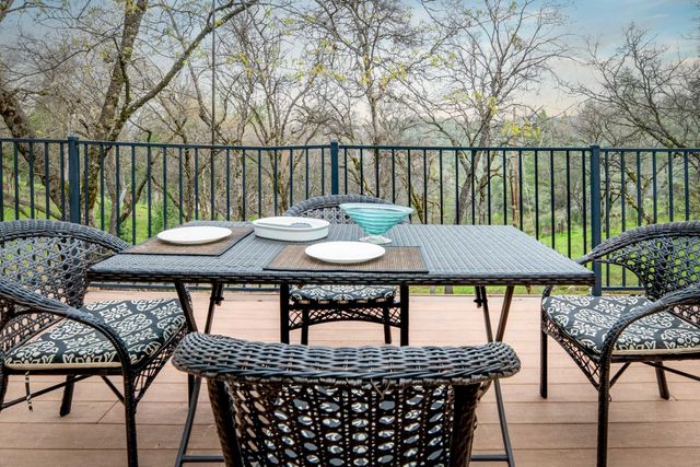 17678 Minnow Way, Penn Valley, CA 95946