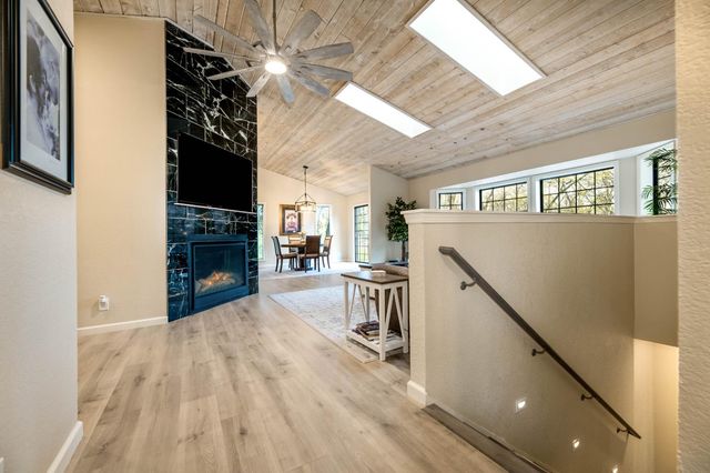 17678 Minnow Way, Penn Valley, CA 95946