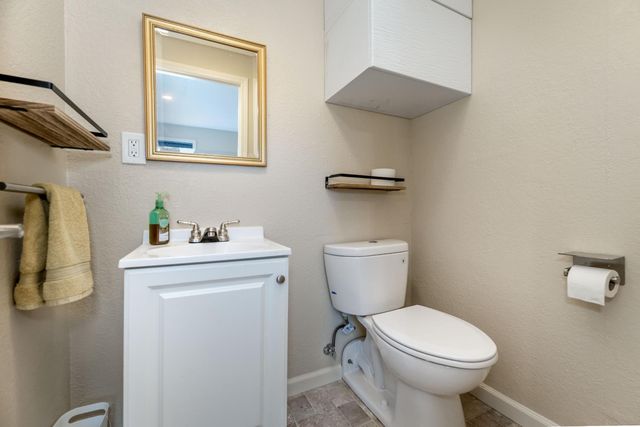 17678 Minnow Way, Penn Valley, CA 95946