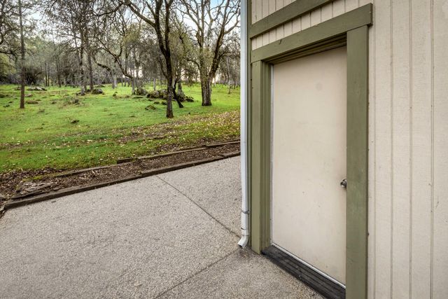 17678 Minnow Way, Penn Valley, CA 95946