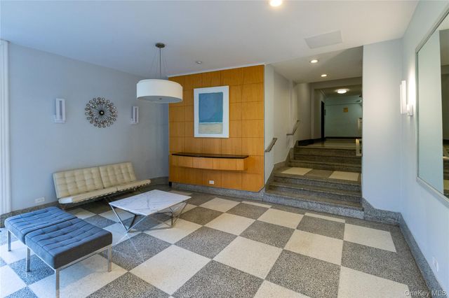 2550 Independence Avenue 6CD, Bronx, NY 10463