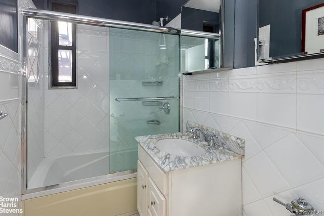 2550 Independence Avenue 6CD, Bronx, NY 10463