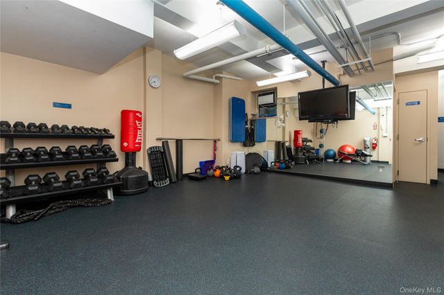 2550 Independence Avenue 6CD, Bronx, NY 10463