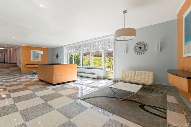 2550 Independence Avenue 6CD, Bronx, NY 10463