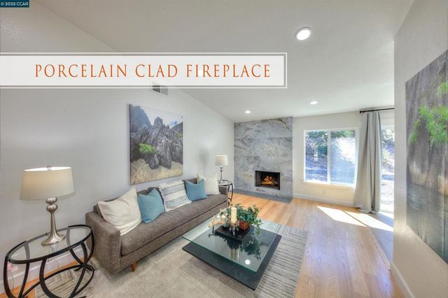 118 Sparrow Dr, Hercules, CA 94547