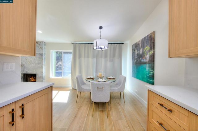 118 Sparrow Dr, Hercules, CA 94547
