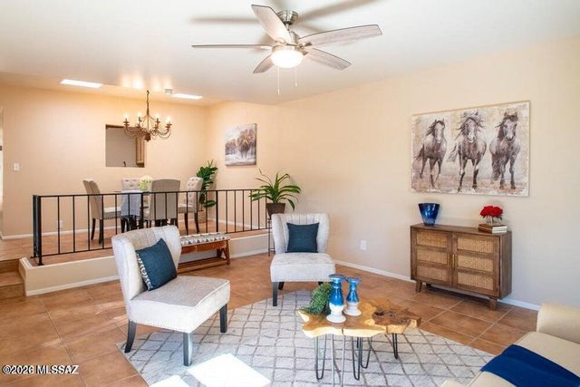 9155 E Broadway Blvd Apt B, Tucson, AZ 85710