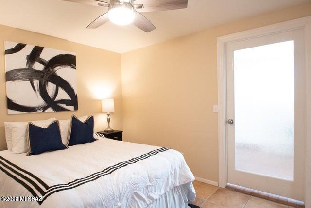 9155 E Broadway Blvd Apt B, Tucson, AZ 85710