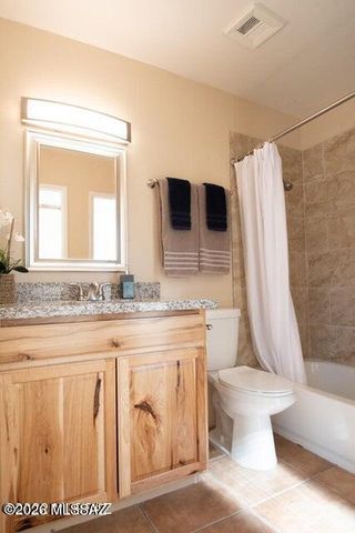 9155 E Broadway Blvd Apt B, Tucson, AZ 85710