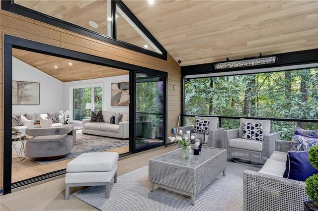 585 Amberidge Trail, Atlanta, GA 30328