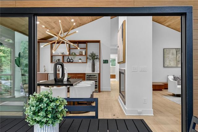 585 Amberidge Trail, Atlanta, GA 30328