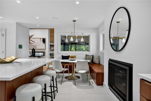 585 Amberidge Trail, Atlanta, GA 30328