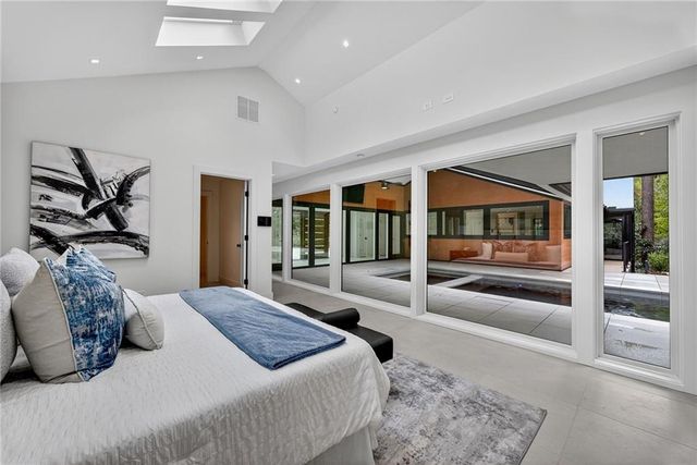 585 Amberidge Trail, Atlanta, GA 30328