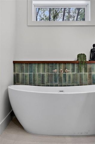 585 Amberidge Trail, Atlanta, GA 30328