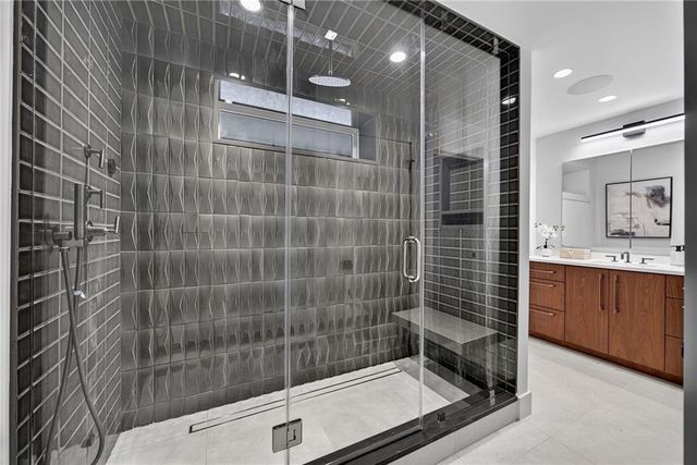 585 Amberidge Trail, Atlanta, GA 30328