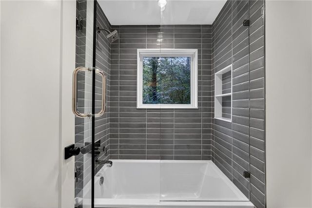 585 Amberidge Trail, Atlanta, GA 30328