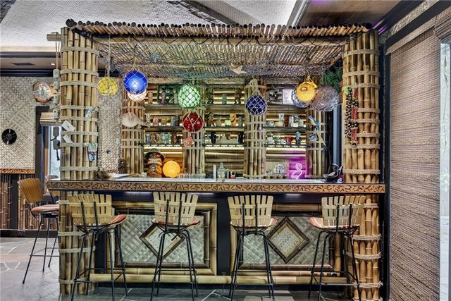 585 Amberidge Trail, Atlanta, GA 30328