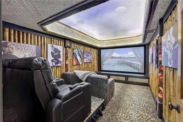 585 Amberidge Trail, Atlanta, GA 30328