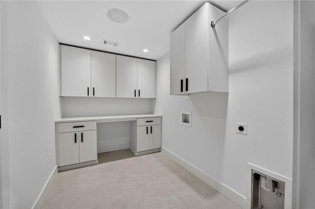 585 Amberidge Trail, Atlanta, GA 30328