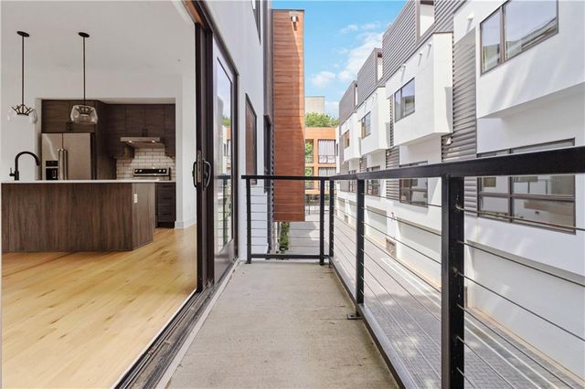 367 Parkway NE Drive 9, Atlanta, GA 30312