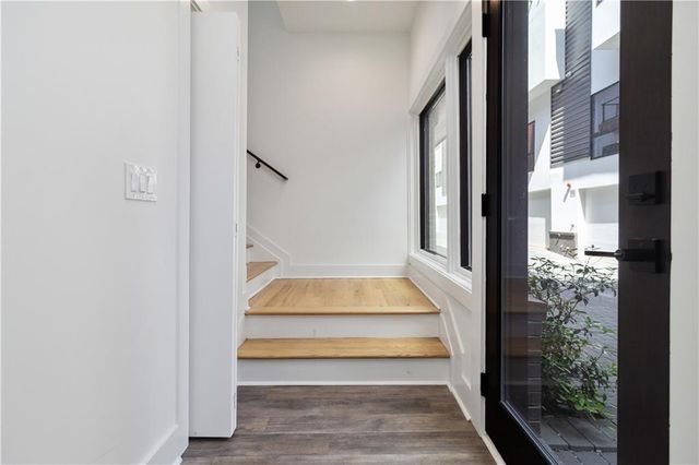 367 Parkway NE Drive 9, Atlanta, GA 30312