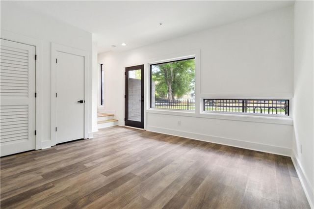 367 Parkway NE Drive 9, Atlanta, GA 30312