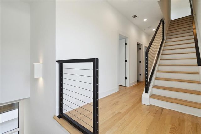 367 Parkway NE Drive 9, Atlanta, GA 30312