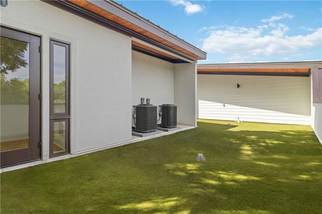 367 Parkway NE Drive 9, Atlanta, GA 30312