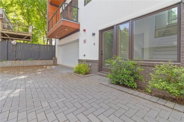 367 Parkway NE Drive 9, Atlanta, GA 30312