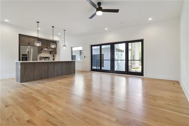 367 Parkway NE Drive 9, Atlanta, GA 30312