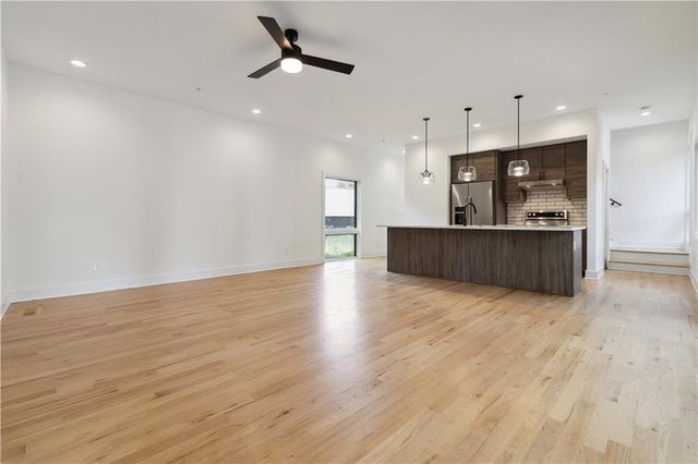 367 Parkway NE Drive 9, Atlanta, GA 30312