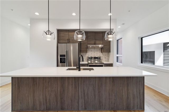 367 Parkway NE Drive 9, Atlanta, GA 30312