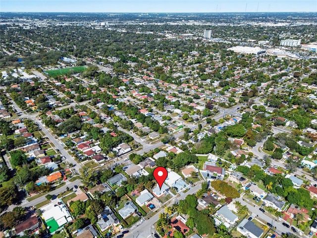 15694 NE 10th Ct, North Miami Beach, FL 33162