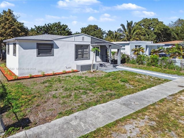 15694 NE 10th Ct, North Miami Beach, FL 33162