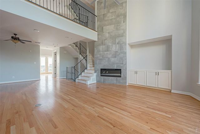 2721 Austin Street, Houston, TX 77004
