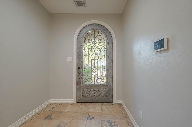 2721 Austin Street, Houston, TX 77004