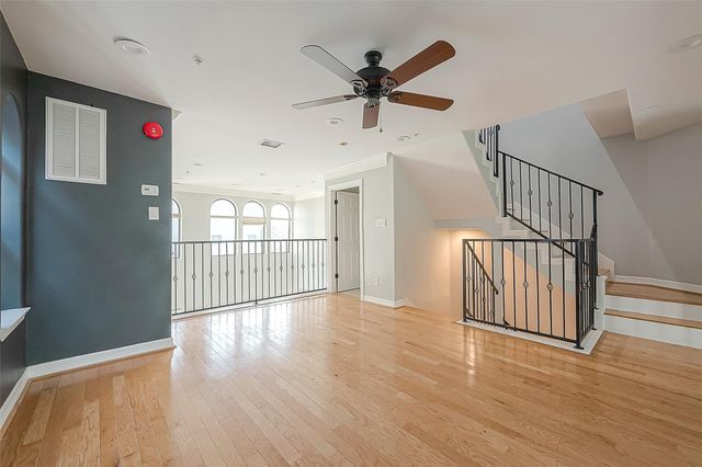 2721 Austin Street, Houston, TX 77004