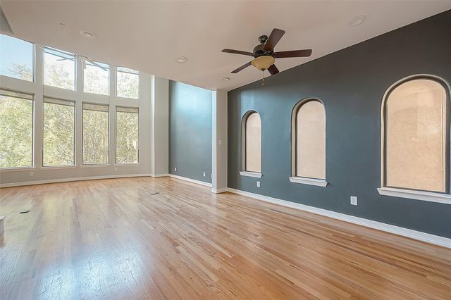2721 Austin Street, Houston, TX 77004