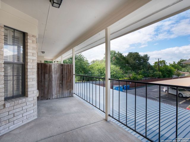 2611 Eisenhauer Rd Apt 504, San Antonio, TX 78209